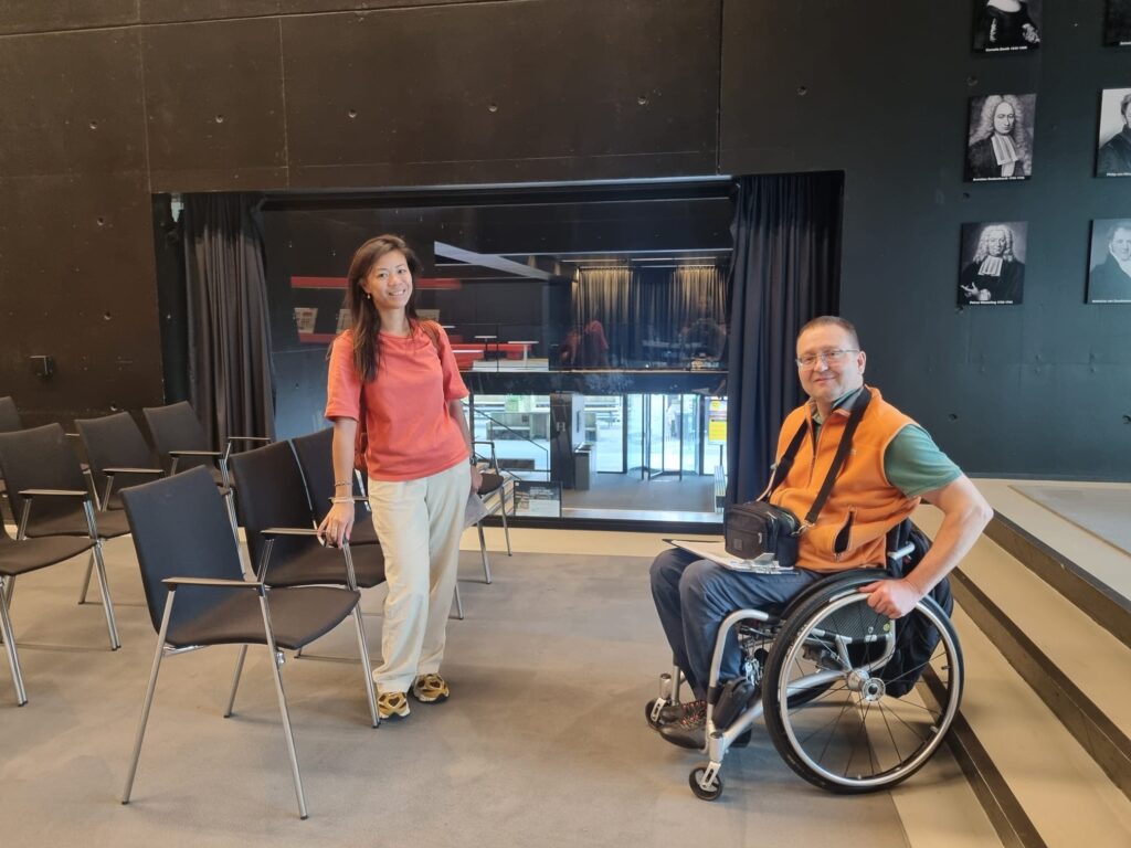 check toegankelijkheid stembureaus Taco en Hang Phan bij Universiteitsbibliotheek Uithof