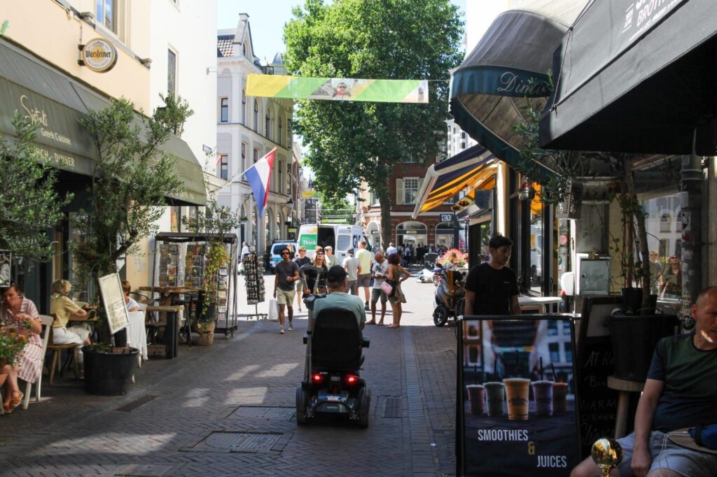 binnenstad met rolstoel