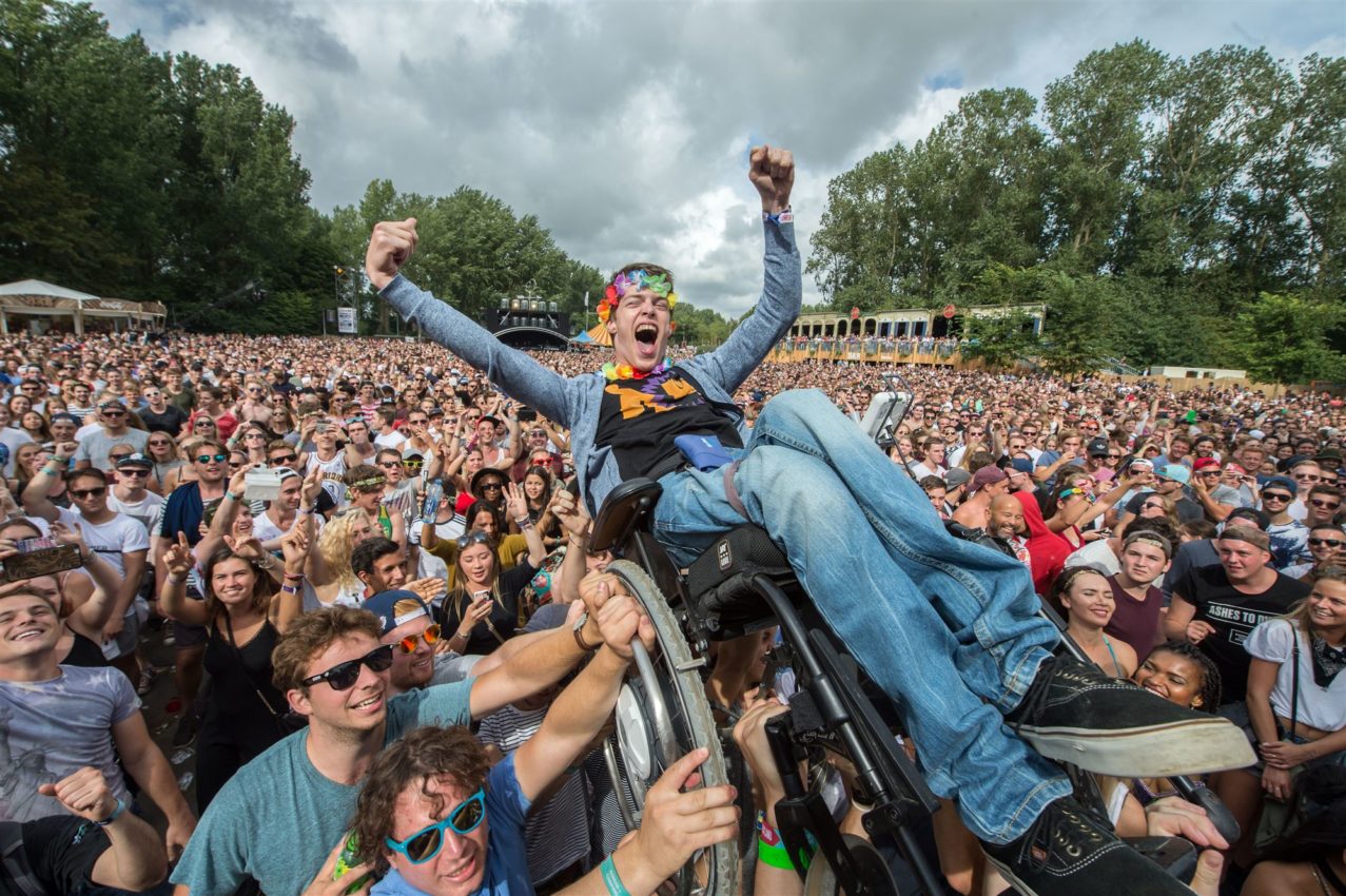 Festival met rolstoel