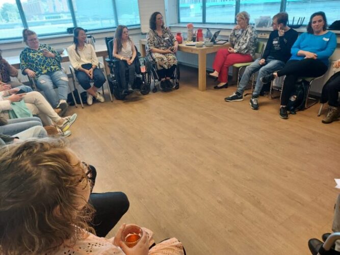 gesprek werkgevers en werkzoekenden